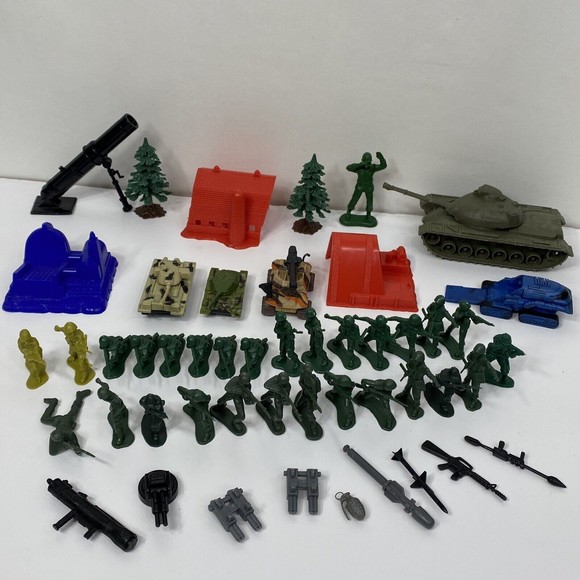 Other - Military Figures Tank Vehicle Lot Mortar Weapon Army Soldiers Troops Barn Jet